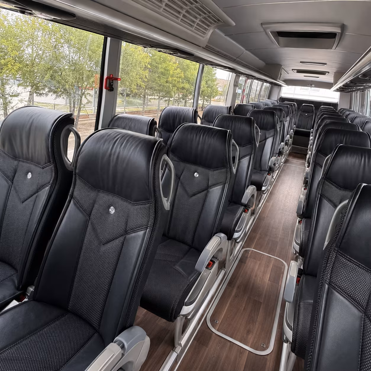 madera charter bus interior