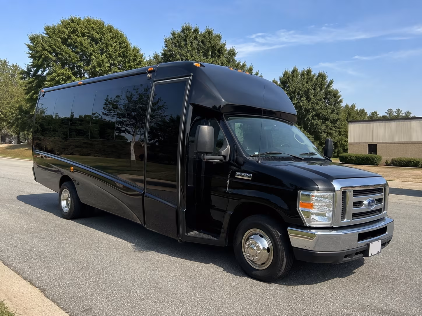 maderacharterbuscompany com makes finding transportation to madera district fair and speedway events easy