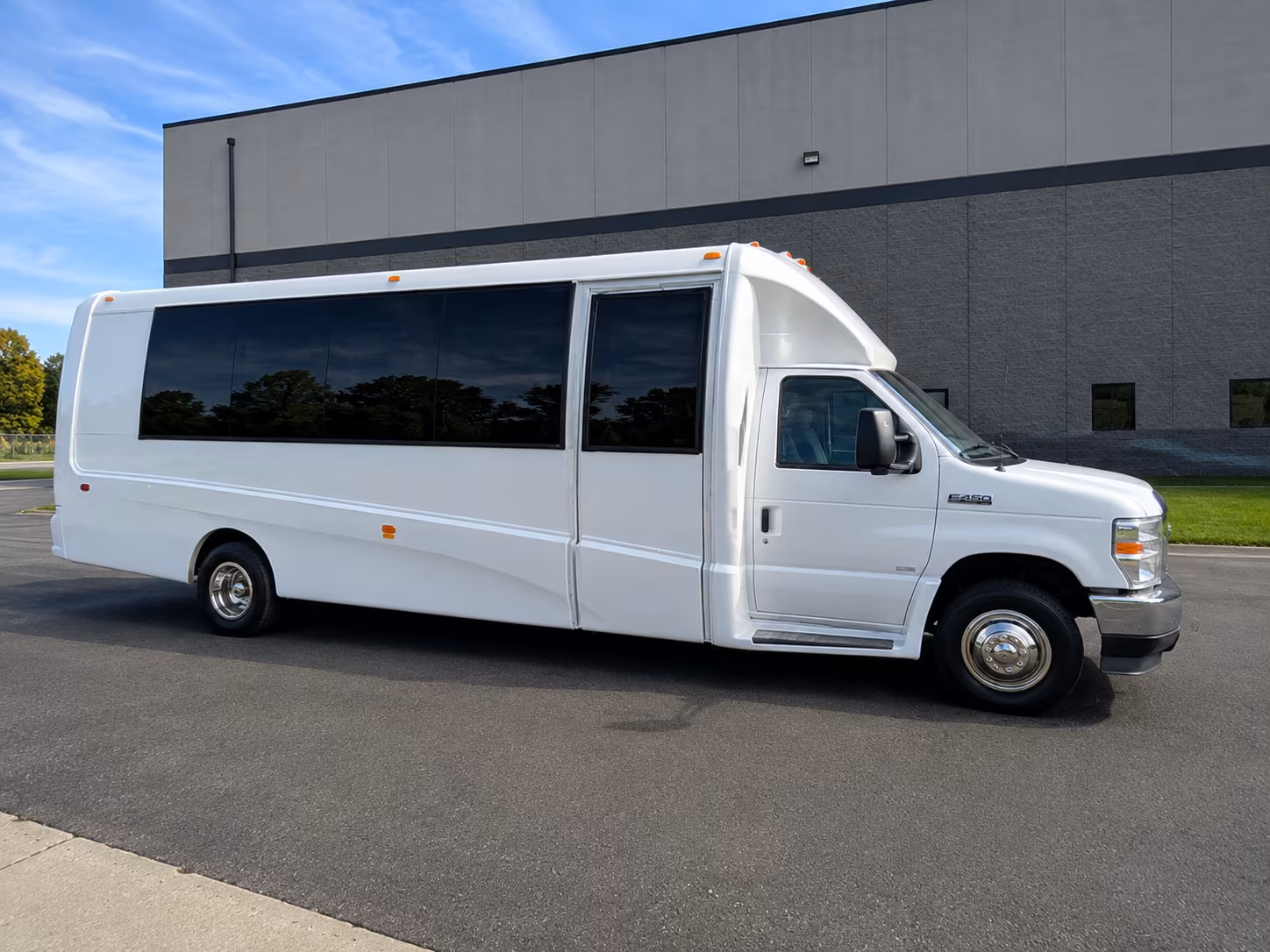modesto private employee shuttles for modesto companies